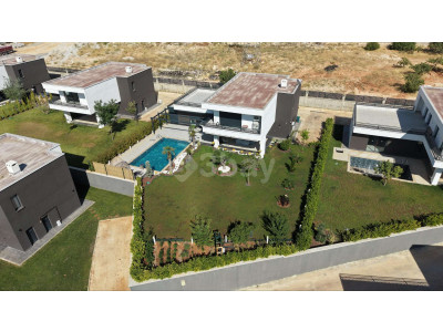 Körkün'de Şehrin Gürültüsünden Uzak Satılık Villa